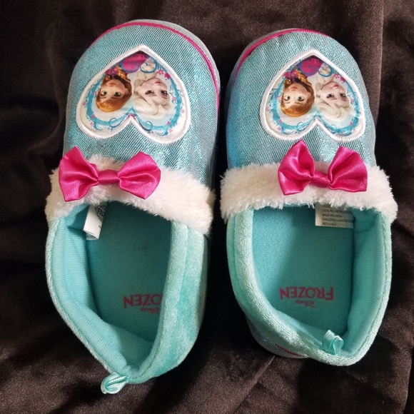 Other - Frozen Slippers, size 13y /1